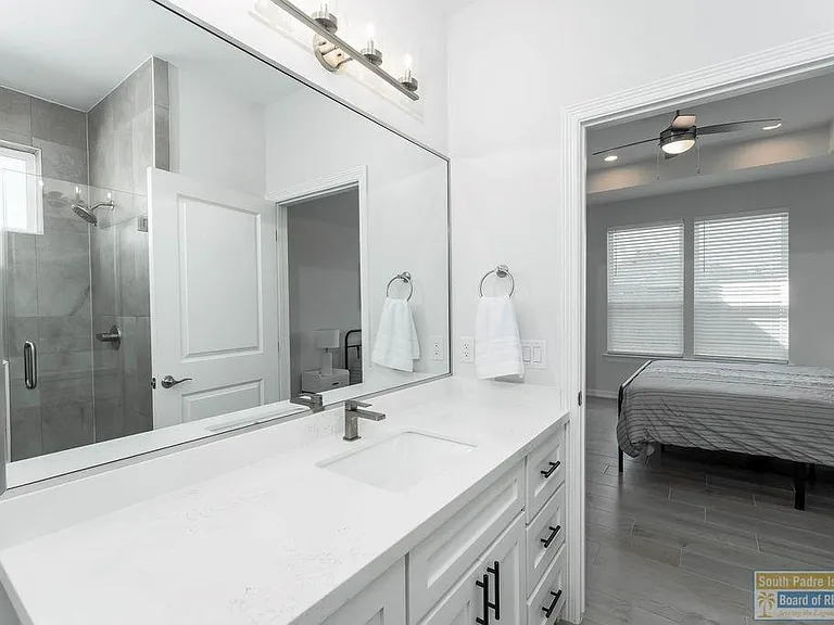 18 N Bay Hill Dr — Photo 22
