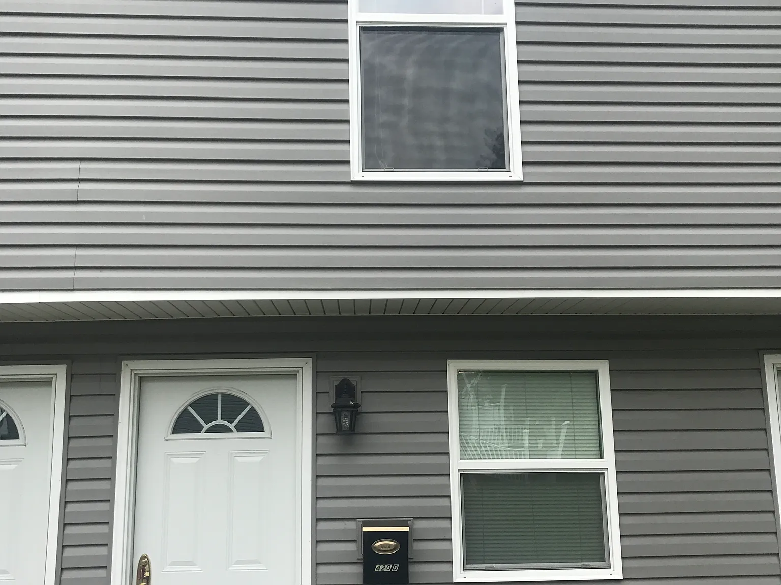 2 bed, 2500 sqft, $1,050 — Photo 2