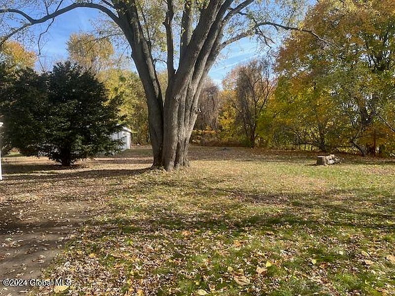 5th image of 3221-3223 Old Carman Road