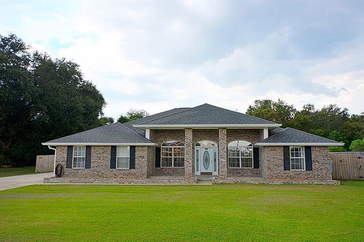 1st image of 642 Shiloh Dr