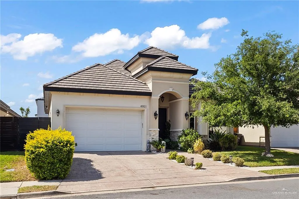 4 bed, 4.5 bath, 2244 sqft, $3,800 — Photo 2