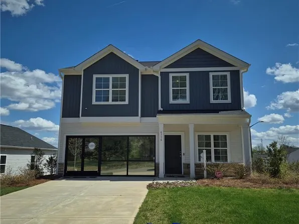 4736 Bell West Dr, Kernersville, NC 27284