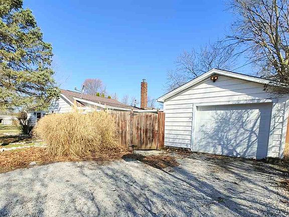 2nd image of 2101 N 27th St