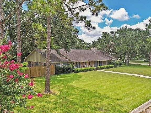 2nd image of 509 Elm Dr