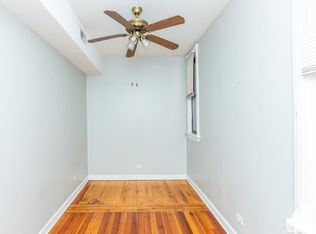 909 W Addison St #2, Chicago, IL 60613