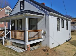 613 Randolph St, Staunton, VA 24401
