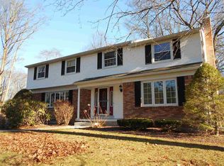 8 Tieman Rd, Glenville, NY 12302