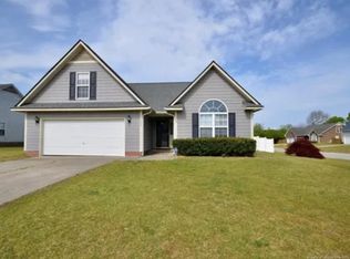 120 Canter Dr, Raeford, NC 28376