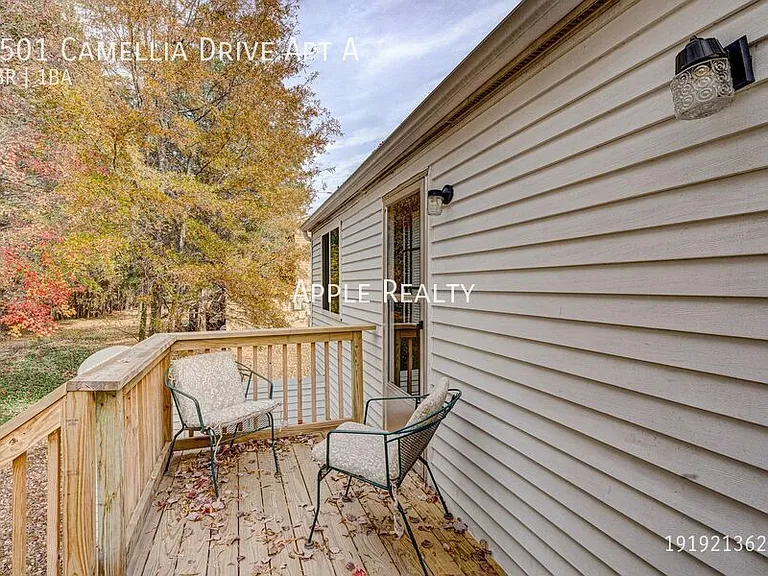 2501 Camellia Dr #A — Photo 12