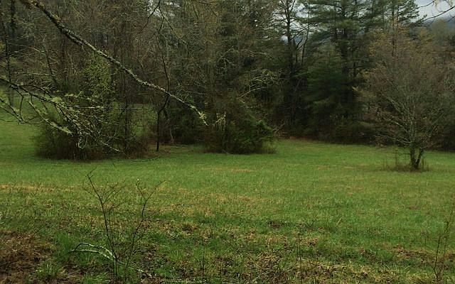 1st image of 6 Sherwood Forest Dr