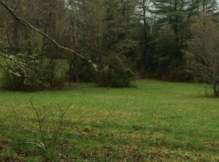 6 Sherwood Forest Dr, Hayesville, NC 28904