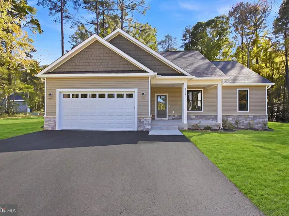 191 Seagull Ct, Montross, VA 22520