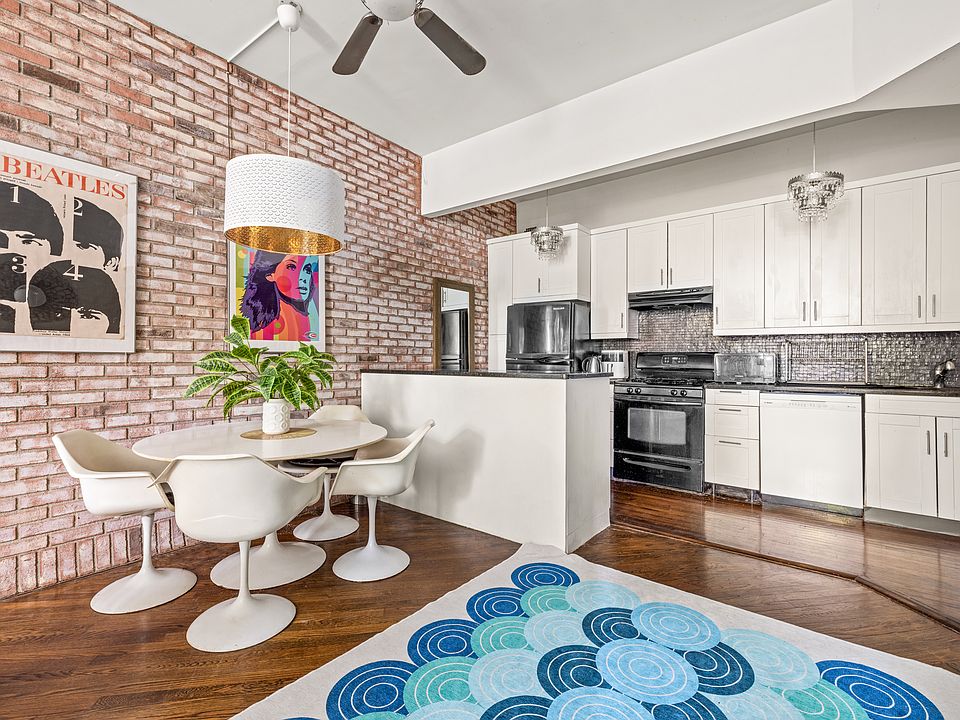 1st image of 376 Bergen St APT 1R