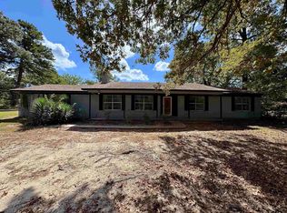 1467 N Willow Oak Rd, Gladewater, TX 75647