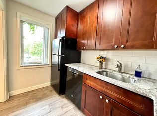 1632 J St #304, Lincoln, NE 68508