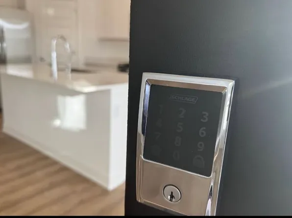 2020 Rowena Ln, Westfield, IN 46074