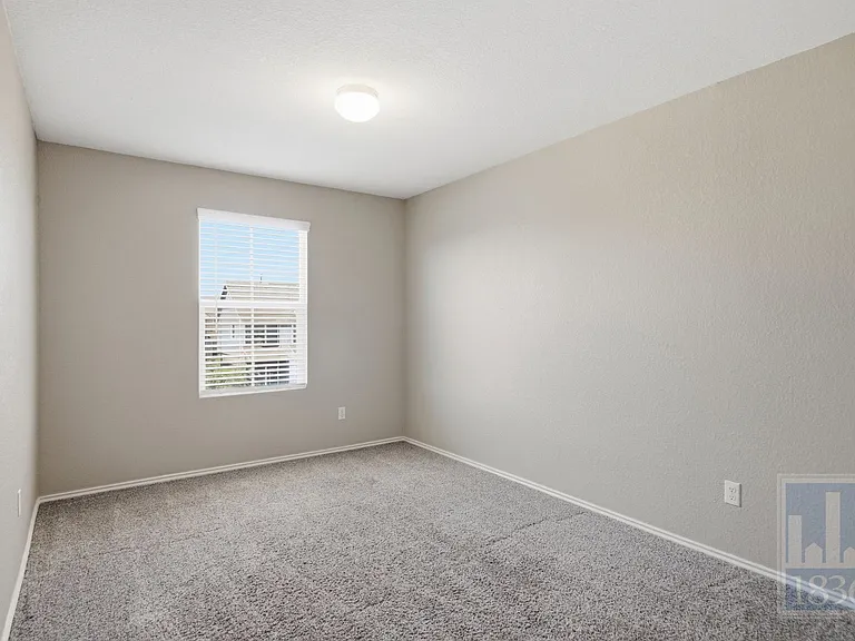 108 Wind Flower Ln — Photo 17