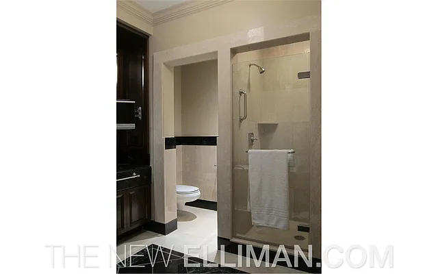 Rented by Douglas Elliman | media 27