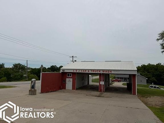 3rd image of 2-148 Pollock Blvd
