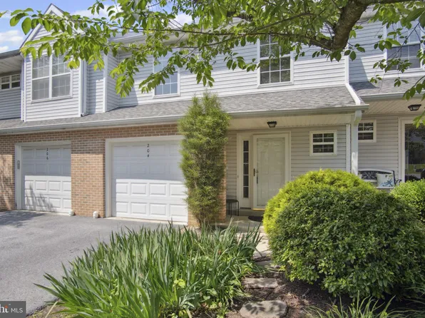 204 Fawn Rdg N, Harrisburg, PA 17110