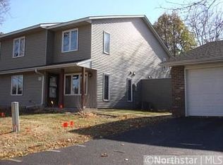 9346 Ranchview Ln N, Maple Grove, MN 55369