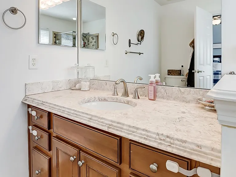 6700 Bartlett Ct — Photo 46