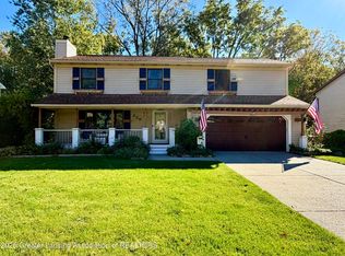 229 Williamsburg Rd, Lansing, MI 48917