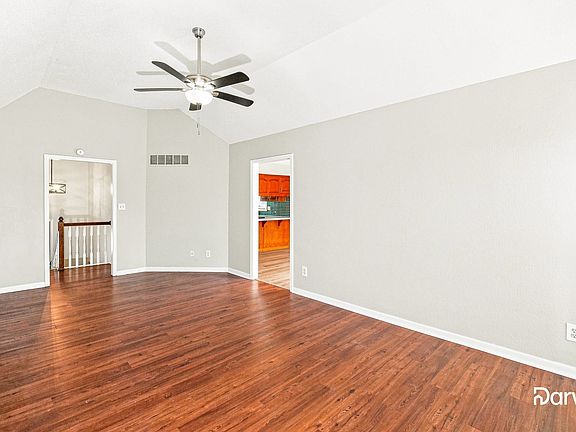 4th image of 8003 E 170th St