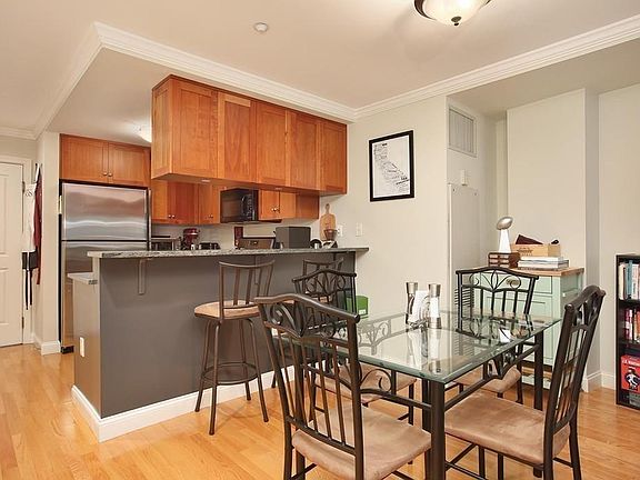 3rd image of 214 Saint Paul St #303