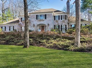 37 Gordon Rd, Essex Fells, NJ 07021