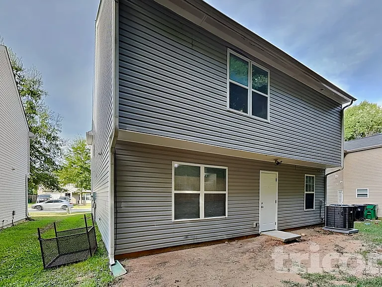 2419 Shad Ct — Photo 19