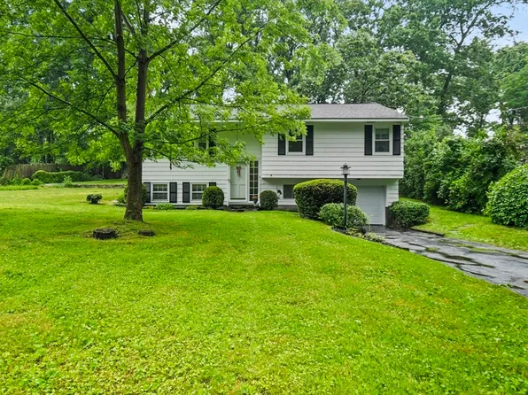 259 Riverlin St, Millbury, MA 01527