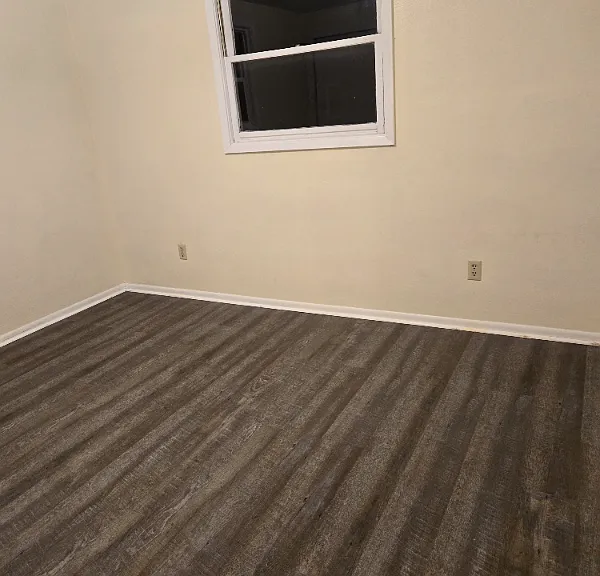 513 N Oak Ave #1/2 — Photo 15
