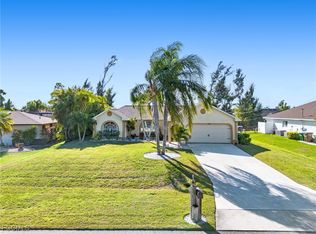 836 SW 23rd St, Cape Coral, FL 33991