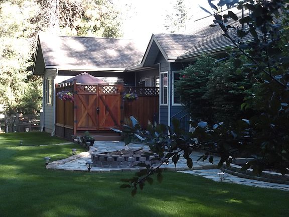 Privacy deck, fireplace