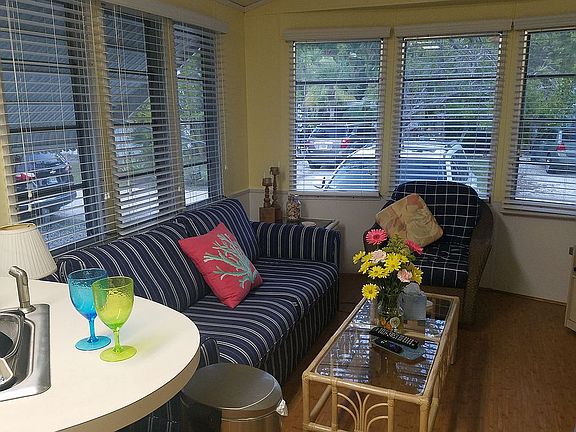 2nd image of 1119 Periwinkle Way #8B