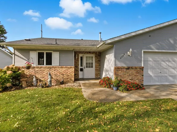 2506 9th St SW, Willmar, MN 56201