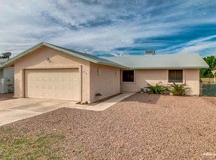 718 S Lago Dr, Apache Junction, AZ 85120