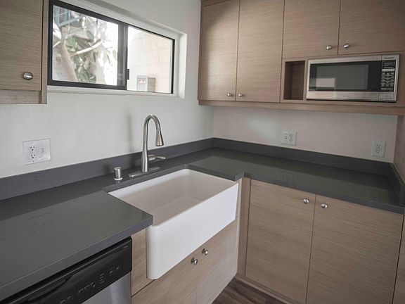3rd image of 3925 Big Oak Dr APT 5