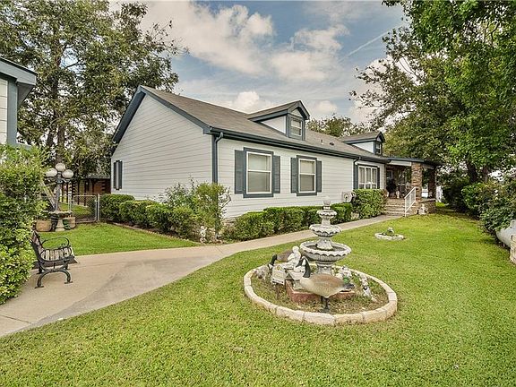 5th image of 4000 Linda Ct