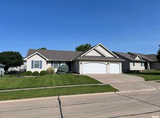 1520 E 6th St, Coal Valley, IL