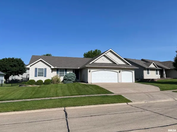 1520 E 6th St, Coal Valley, IL 61240