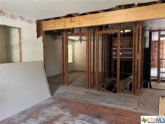 2nd image of 2002 White Ave