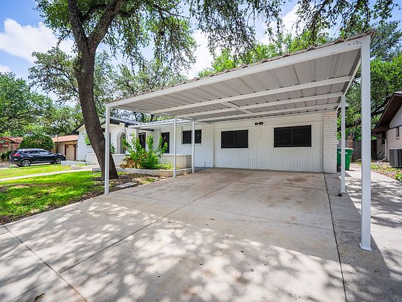 4th image of 5628 Charlie Chan Dr