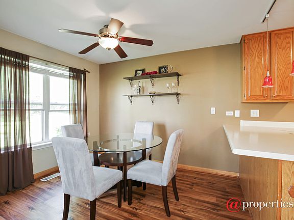Kitchen / Breakfast Room