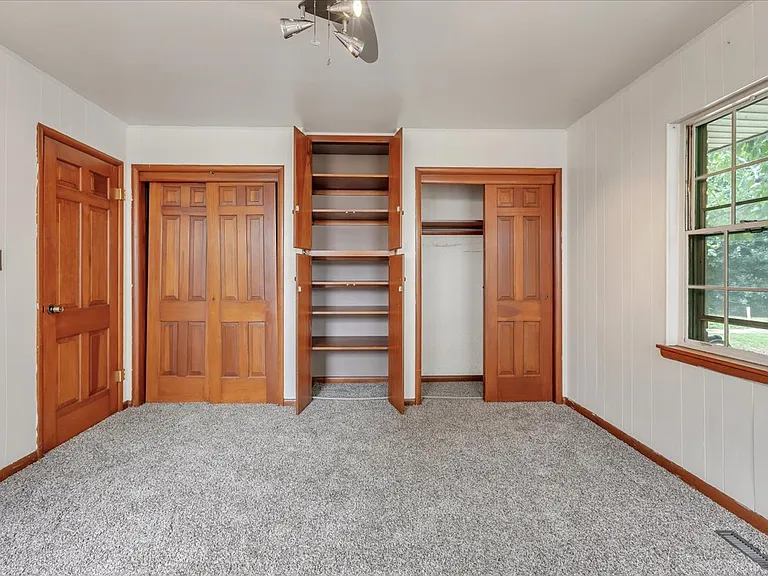 2037 NW 47th St — Photo 24