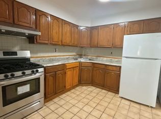 6734 52nd Ave #2, Maspeth, NY 11378