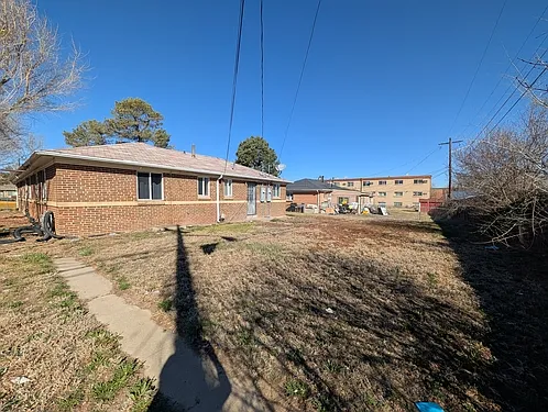 1310 N Moline St — Photo 15