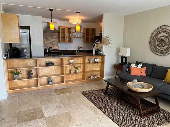 4th image of 2405 Kalanianaole Ave