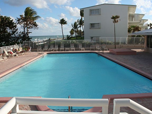 Oceanfront pool area